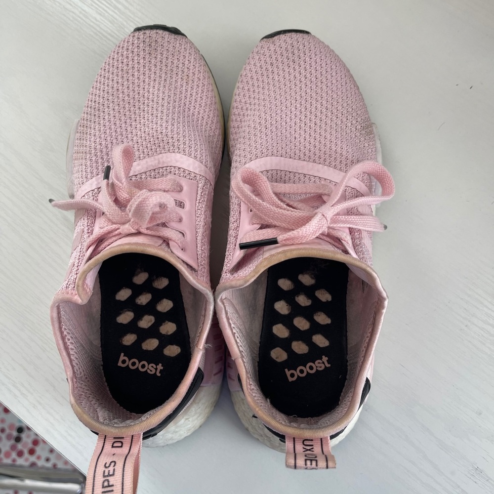 adidas pink nmd’s